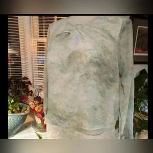 Calvin Klein Women's Top Size L